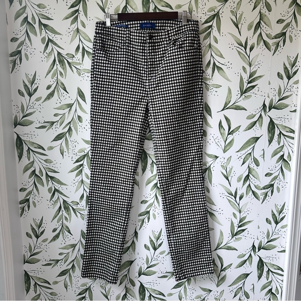Talbots Velveteen Straight Leg Pants. Gingham. Black/White. Size 6.